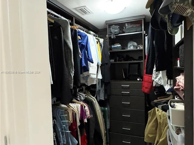 13953 Kendale Lakes Cir # 208B, Miami FL 33183