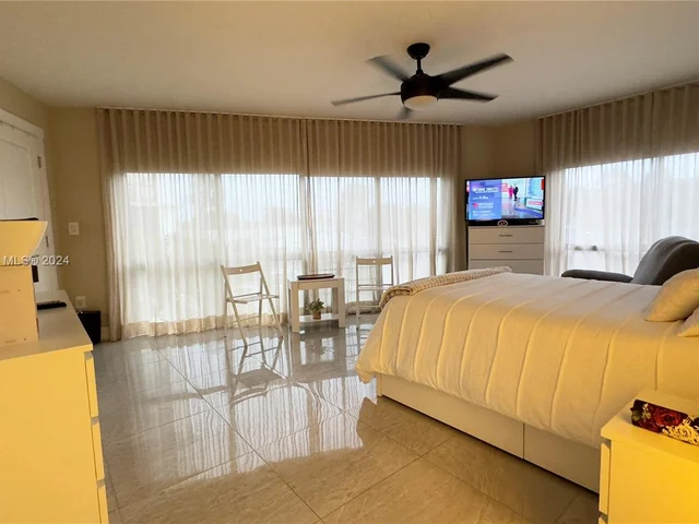 13953 Kendale Lakes Cir # 208B, Miami FL 33183