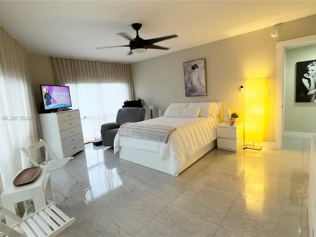 13953 Kendale Lakes Cir # 208B, Miami FL 33183