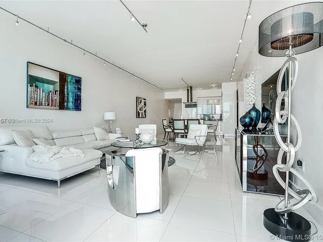 6799 Collins Ave # 304, Miami Beach FL 33141