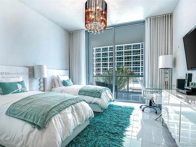 6799 Collins Ave # 304, Miami Beach FL 33141