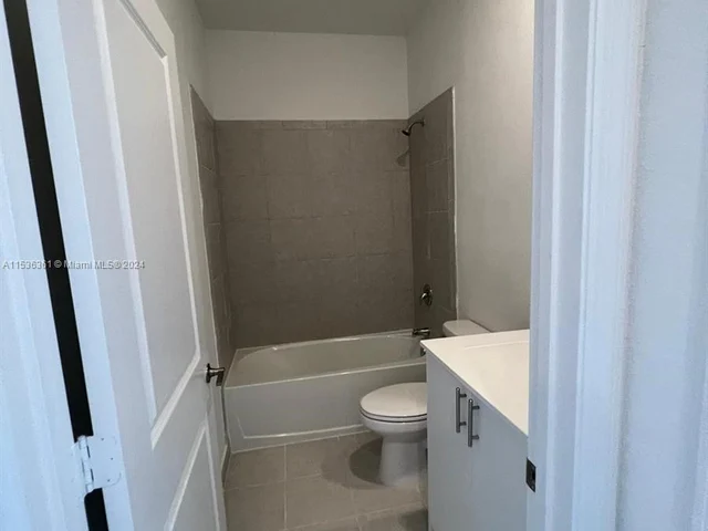 11774 SW 246 LN # 11774, Miami FL 33032