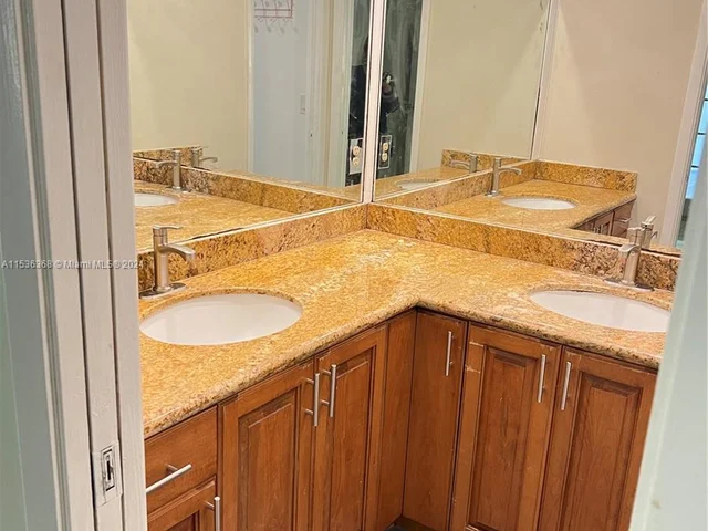 9451 SW 151st Ave # 0, Miami FL 33196