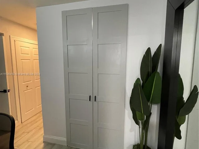 1751 NW 75th Ave # 207, Plantation FL 33313