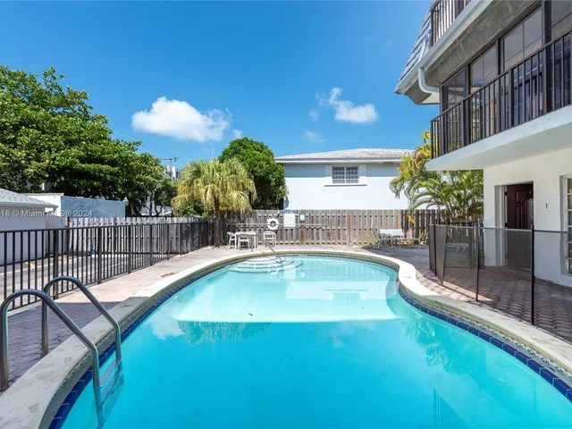 230 Sunrise Dr # 1, Key Biscayne FL 33149