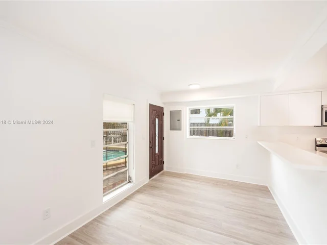 230 Sunrise Dr # 1, Key Biscayne FL 33149