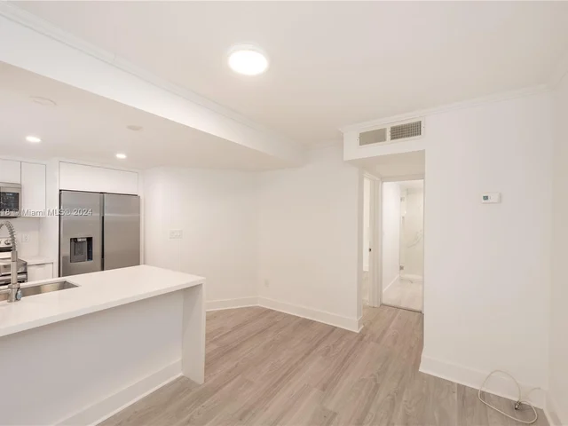 230 Sunrise Dr # 1, Key Biscayne FL 33149