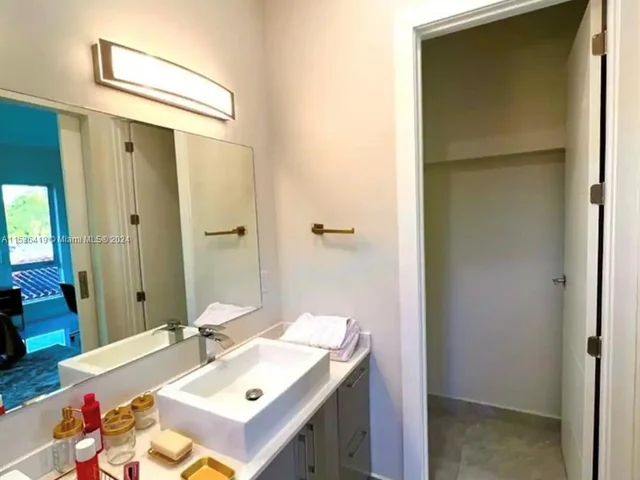 3333 SW 29th Terrace # 1, Miami FL 33133