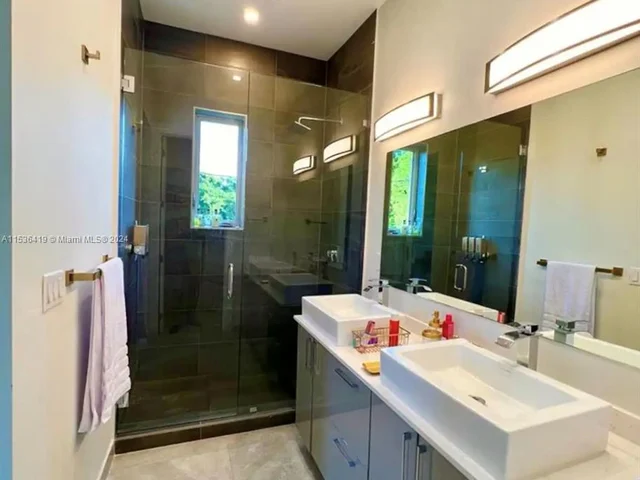 3333 SW 29th Terrace # 1, Miami FL 33133