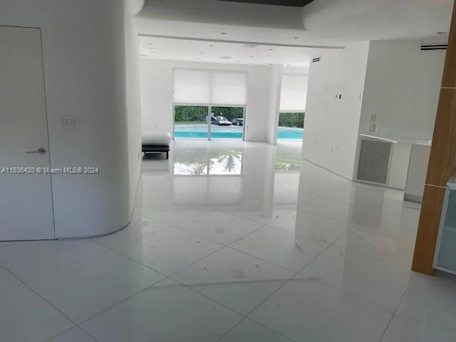 1000 N Shore Dr # 0, Miami Beach FL 33141