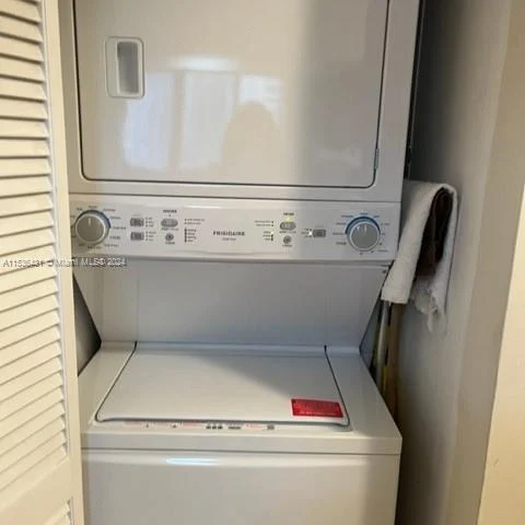 808 Brickell Key Dr # 1807, Miami FL 33131