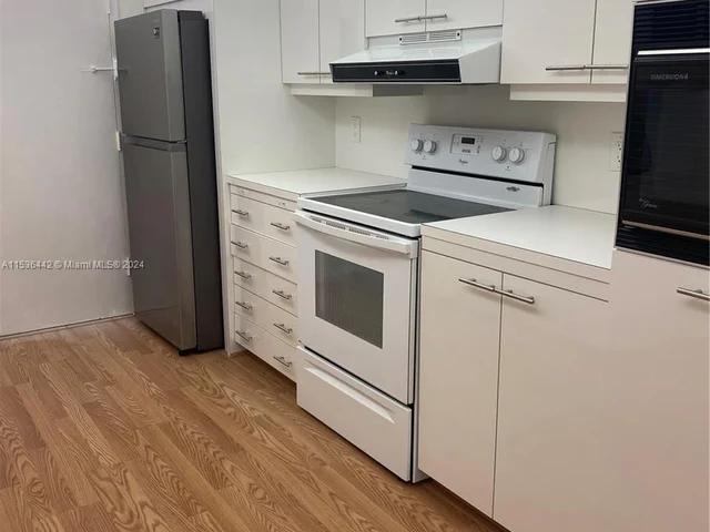 1880 S Ocean Dr # 803, Hallandale Beach FL 33009