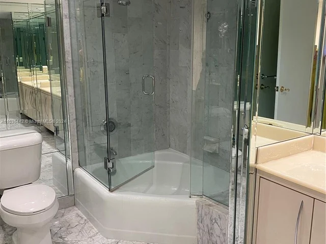 1880 S Ocean Dr # 803, Hallandale Beach FL 33009