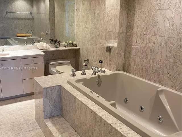 1880 S Ocean Dr # 803, Hallandale Beach FL 33009