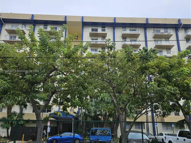 801 NW 47th Ave # 415W, Miami FL 33126