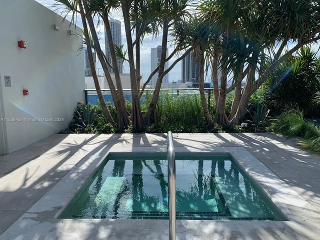 1600 NE 1st Ave # 2118, Miami FL 33132