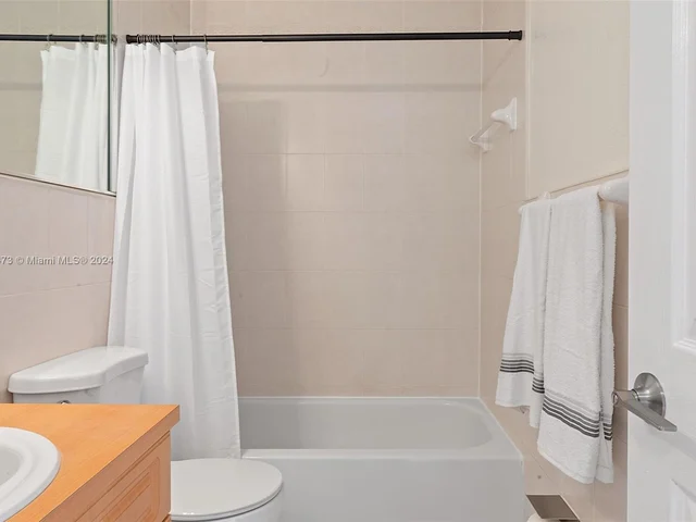 7907 SW 104th St # 202H, Miami FL 33156