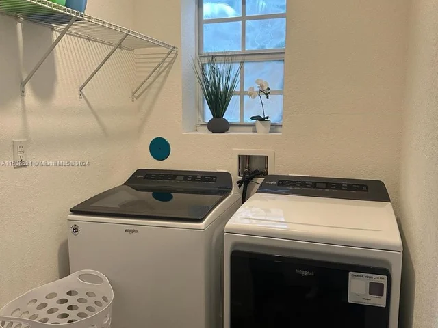 630 NE 5th Ter, Florida City FL 33034