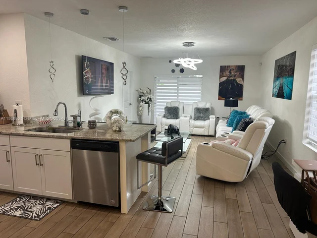 630 NE 5th Ter, Florida City FL 33034