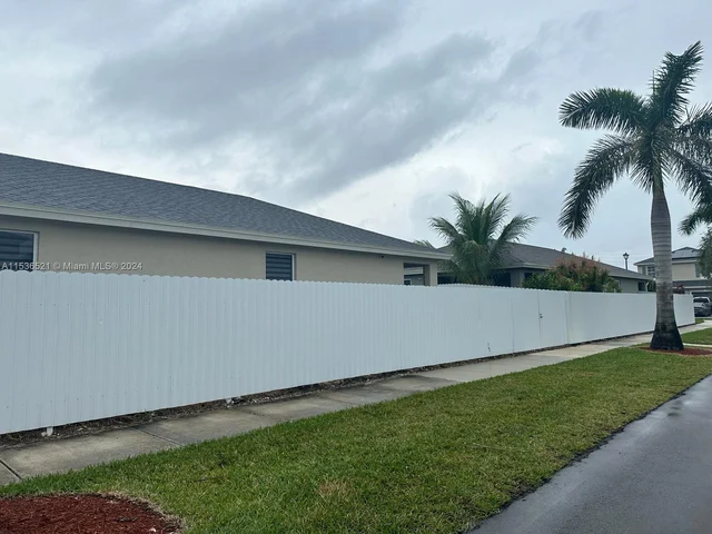 630 NE 5th Ter, Florida City FL 33034