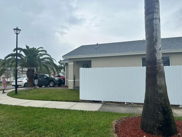 630 NE 5th Ter, Florida City FL 33034