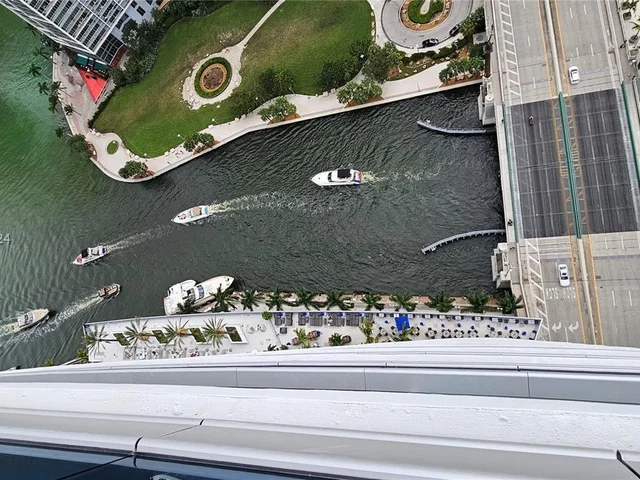 200 Biscayne Boulevard Way # 3602, Miami FL 33131