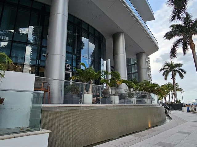 200 Biscayne Boulevard Way # 3602, Miami FL 33131