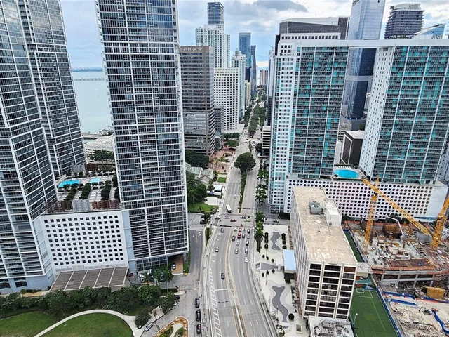 200 Biscayne Boulevard Way # 3602, Miami FL 33131