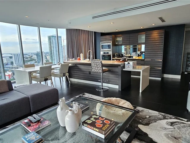 200 Biscayne Boulevard Way # 3602, Miami FL 33131