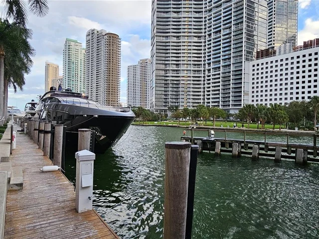 200 Biscayne Boulevard Way # 3602, Miami FL 33131