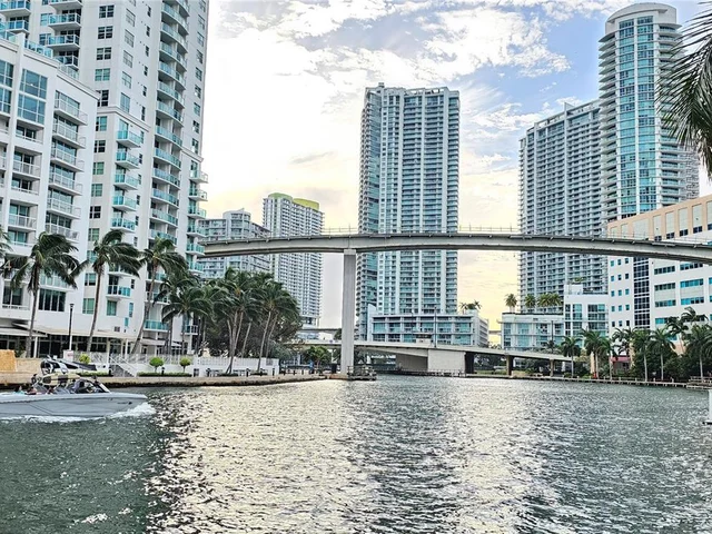 200 Biscayne Boulevard Way # 3602, Miami FL 33131