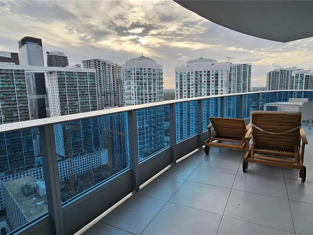 200 Biscayne Boulevard Way # 3602, Miami FL 33131