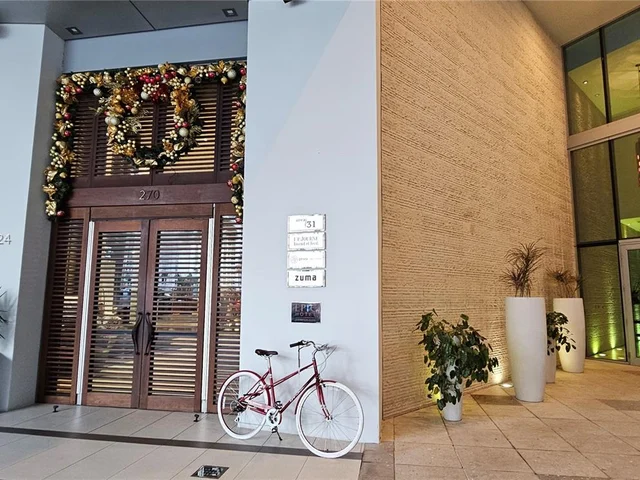 200 Biscayne Boulevard Way # 3602, Miami FL 33131