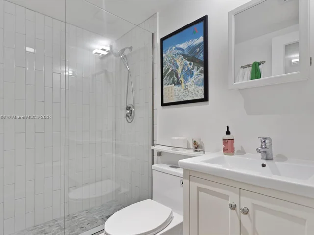 325 Meridian Ave # 5, Miami Beach FL 33139