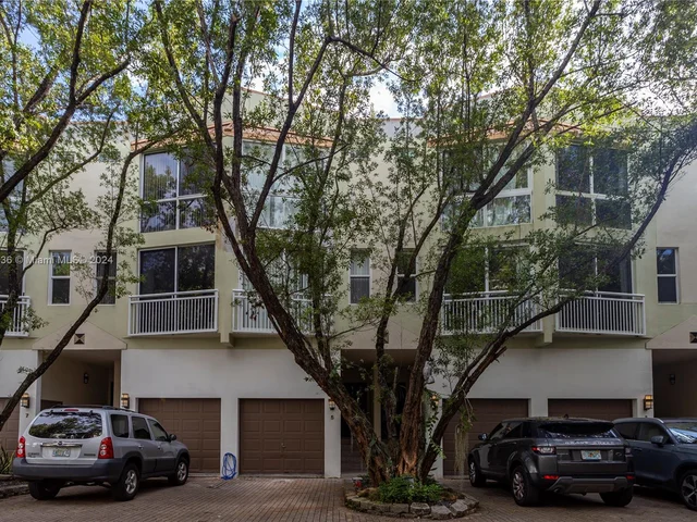 325 Meridian Ave # 5, Miami Beach FL 33139