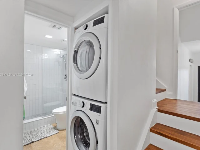 325 Meridian Ave # 5, Miami Beach FL 33139