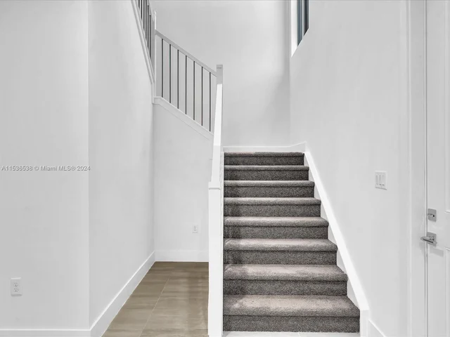 10456 SW 57th Ct, Cooper City FL 33328