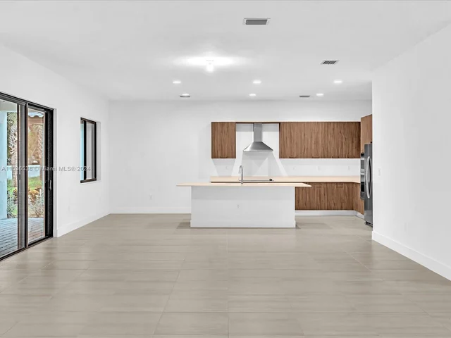 10456 SW 57th Ct, Cooper City FL 33328