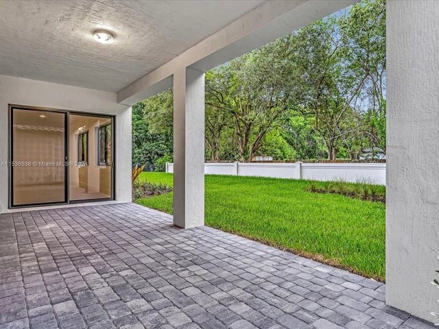 10456 SW 57th Ct, Cooper City FL 33328