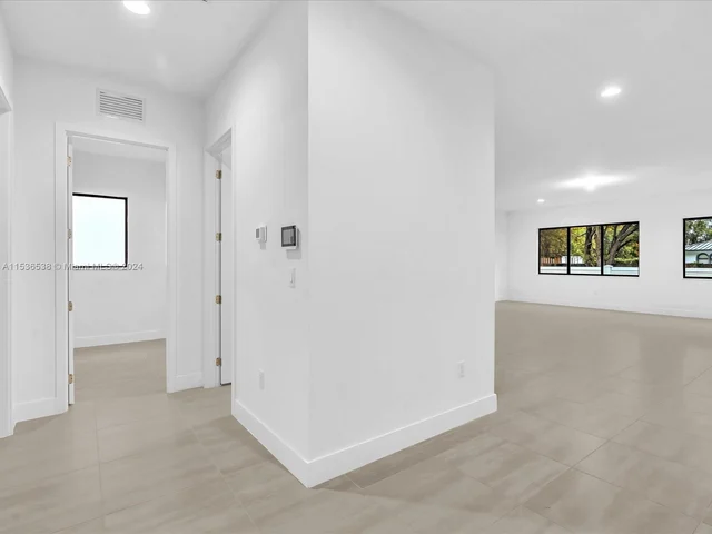 10456 SW 57th Ct, Cooper City FL 33328