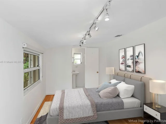 335 SW 31st Rd, Miami FL 33129