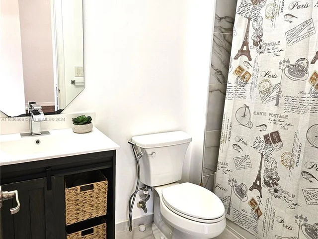 261 Las Brisas Cir # 261, Sunrise FL 33326