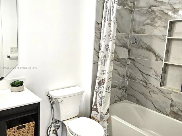 261 Las Brisas Cir # 261, Sunrise FL 33326