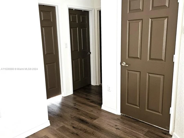 261 Las Brisas Cir # 261, Sunrise FL 33326