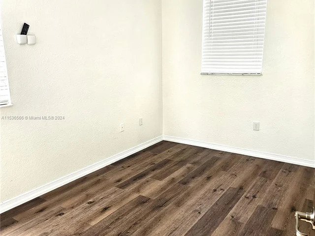 261 Las Brisas Cir # 261, Sunrise FL 33326