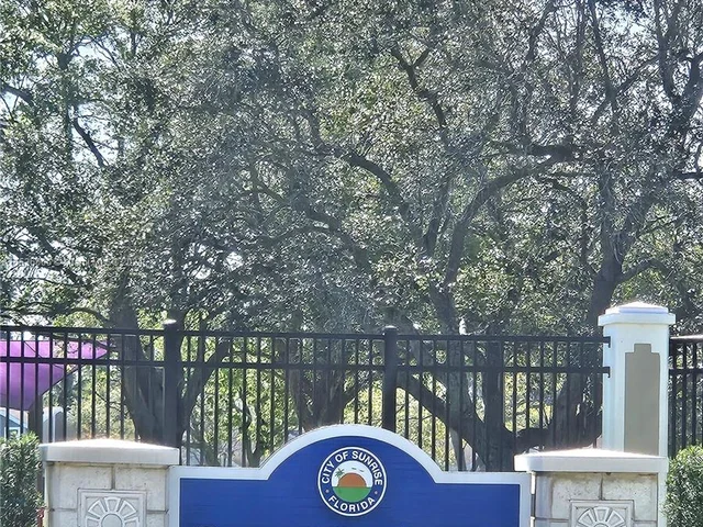 261 Las Brisas Cir # 261, Sunrise FL 33326