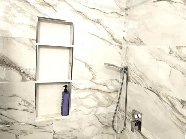 261 Las Brisas Cir # 261, Sunrise FL 33326