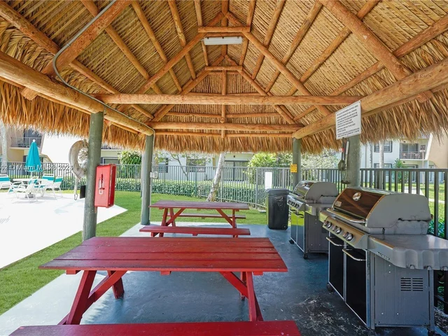 8277 SW 128th St # 203, Pinecrest FL 33156