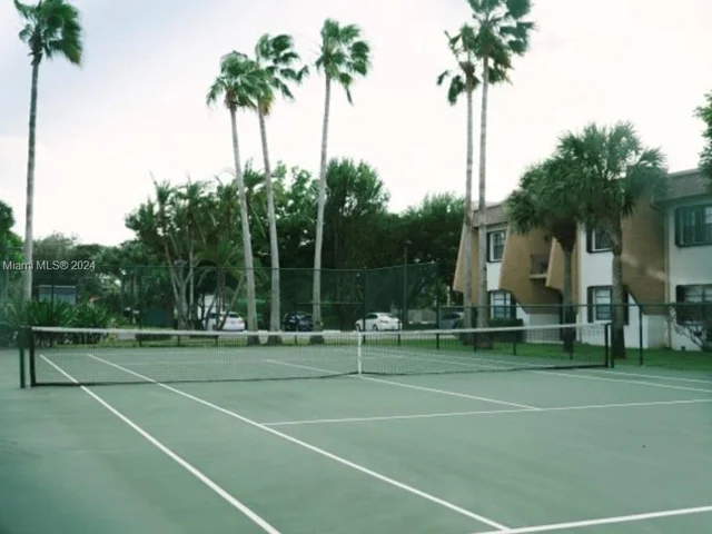 8277 SW 128th St # 203, Pinecrest FL 33156