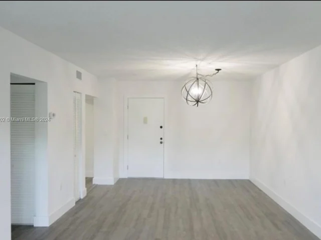 8277 SW 128th St # 203, Pinecrest FL 33156